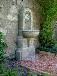 Filler: The Wall Fountain with Lion Mask