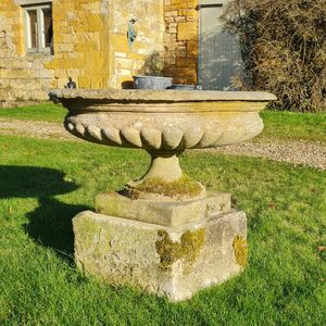 A Cotswold Stone tazza planter