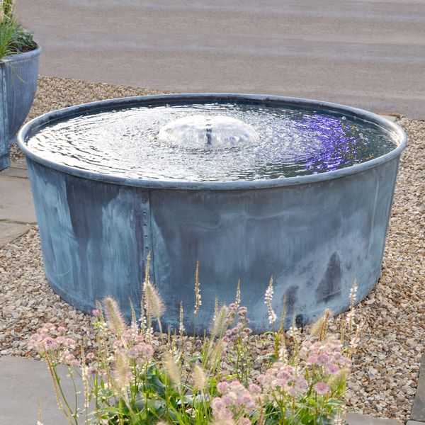 The Courtyard Copper Garden Planter - Large - Rolled Edge - Watertight