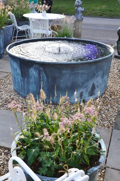The Courtyard Copper Garden Planter - Large - Rolled Edge - Watertight