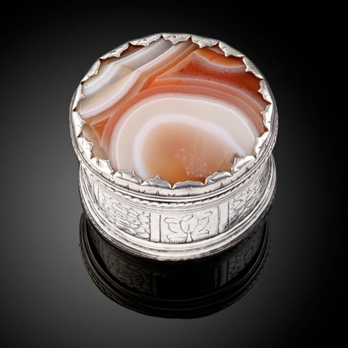 A rare Charles I silver box with an agate set lid c.1640