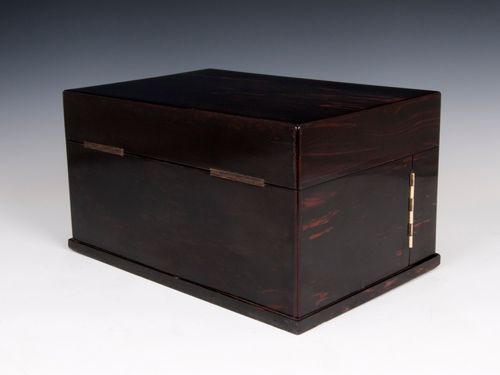 Antique Games Chess & Backgammon Box
