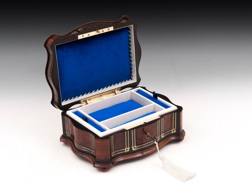 Thuya Jewellery Box