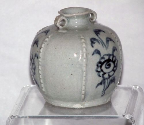 Yuan Blue and White Round Jar