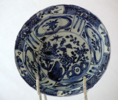 Ming blue and white kraak bowl