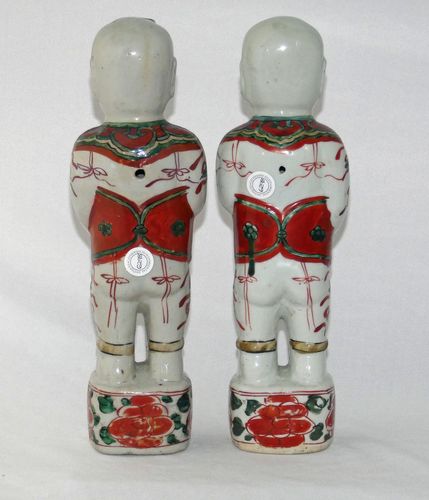Chinese 17th Century Wucai Pair of Figures - Hehe Erxian Twins