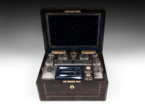 Coromandel Vanity Box