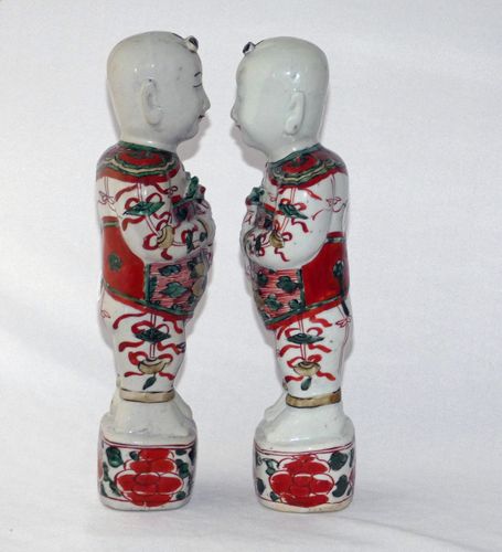 Chinese 17th Century Wucai Pair of Figures - Hehe Erxian Twins
