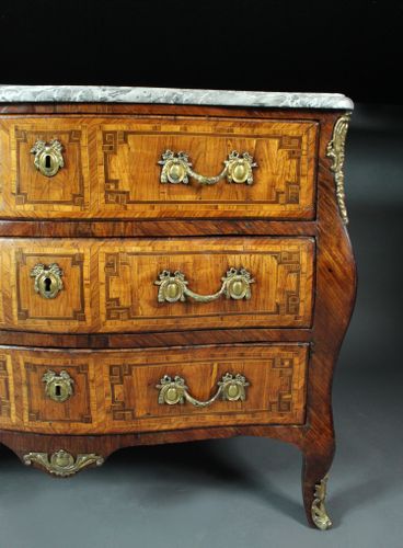 Louis XV kingwood commode