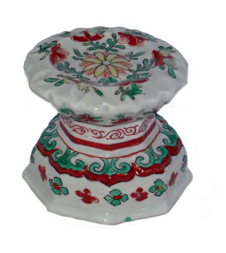 Chinese 17th Century Porcelain Molded Wucai Salt