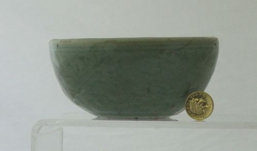 Ming Longquan Celadon Warming Bowl