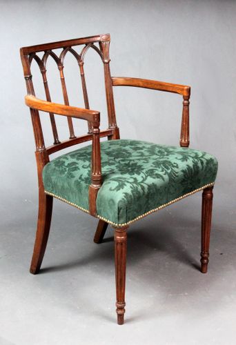 Set of 8 Georgian Mahogany Gothic Design Dining Chairs