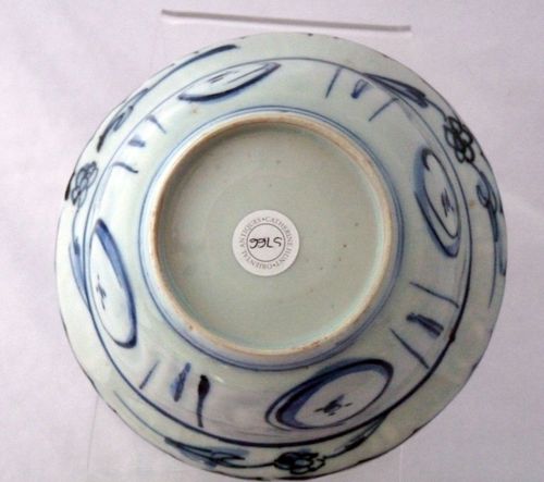 Ming Blue and White porcelain Kraak bowl