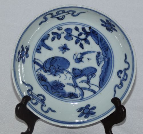 Ming 16th century blue and white Saucer