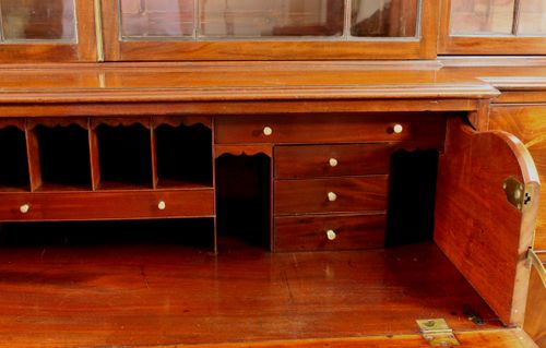 Georgian mahogany breakfront bookcase
