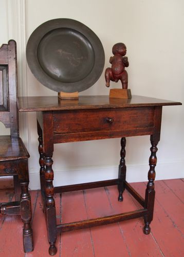 Early 18th Century Oak Side Table