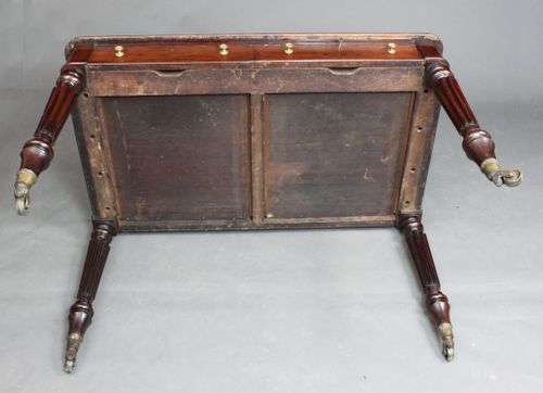 Writing table