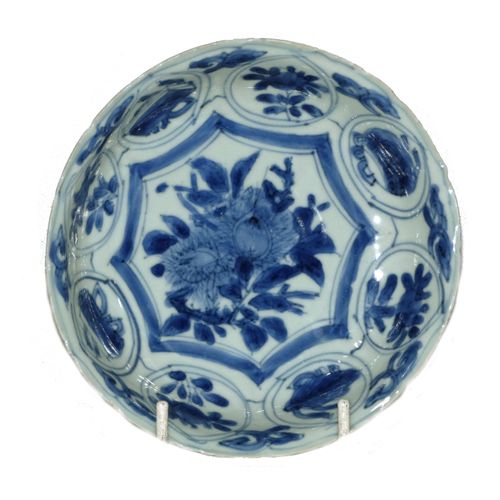 Ming Kraak Porcelain Blue and White Dish