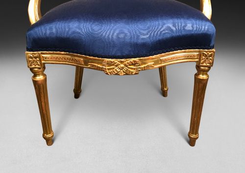 Pair of George III Carved Giltwood Salon Armchairs