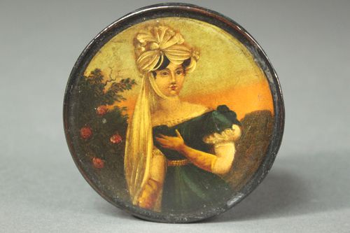 Regency papier mache snuff box