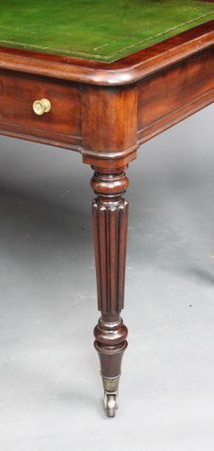 Writing table