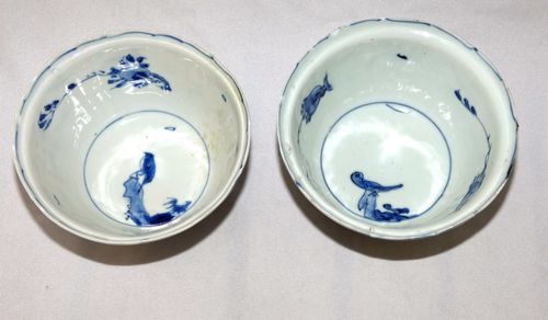 Chinese Ming Kraak Blue and White Crow Cup
