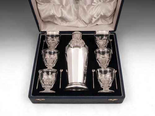 Walker & Hall Cocktail Set