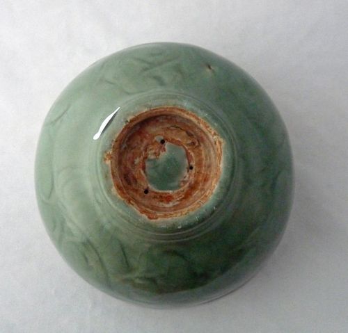 Ming Longquan celadon bowl 14th/15th century