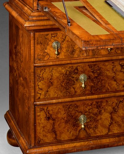 CHARLES II BURR WALNUT ESCRITOIRE