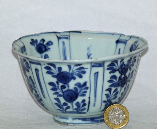 Ming Kraak Blue and White Porcelain Crow Cup