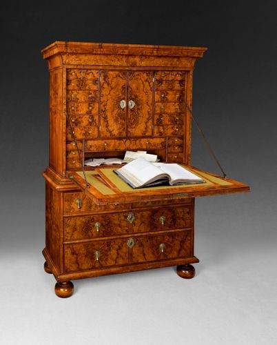 CHARLES II BURR WALNUT ESCRITOIRE