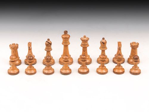 Staunton Chess Set