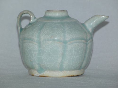 Chinese Song Dynasty Qing bai melon Ewer
