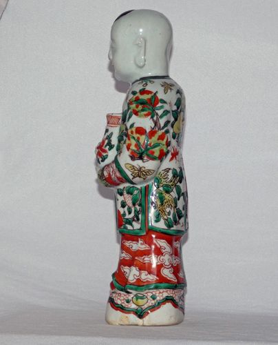 Kangxi / Yongzheng Export Ware Wucai Figure of a Standing Boy