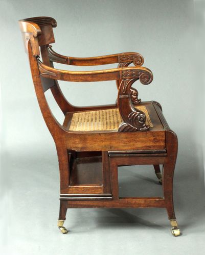 Metamorphic library chair