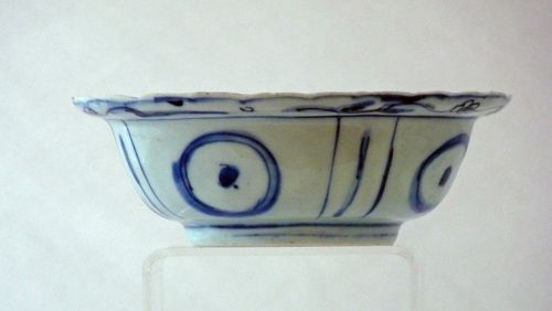 Ming Kraak blue and white Klapmuts bowl