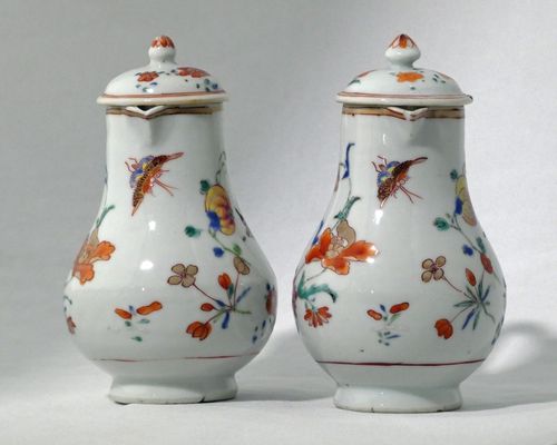 Chinese Qianlong 18th Century Famille Rose pair of Sparrow beak jugs