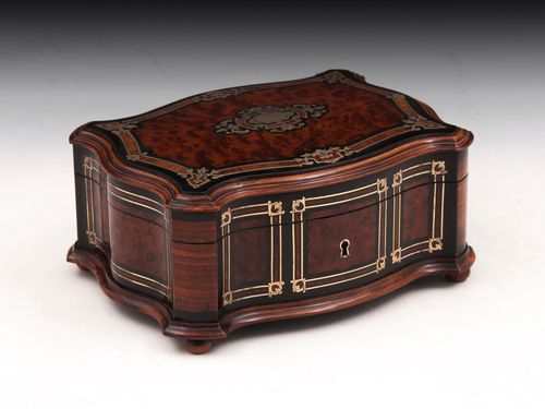 Thuya Jewellery Box