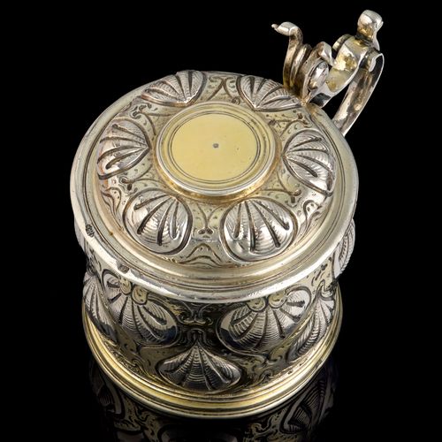 A silver and parcel gilt ‘ladies’ size’ Tankard