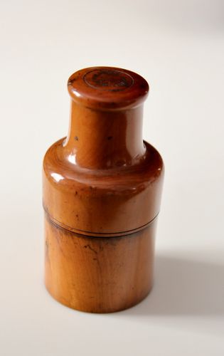 Small Treen Boxwood Bottle Holder