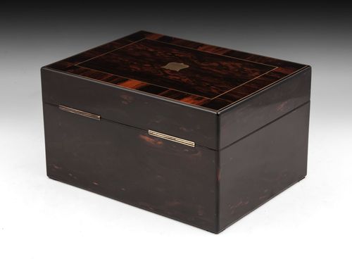 Coromandel Vanity Box
