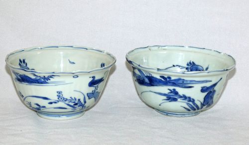 Chinese Ming Kraak Blue and White Crow Cup