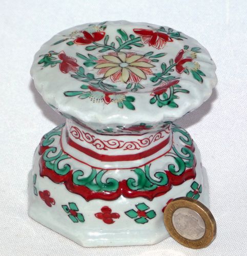 Chinese 17th Century Porcelain Molded Wucai Salt