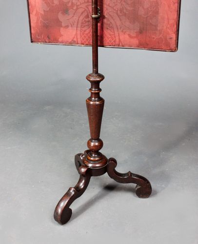 Queen Anne Walnut Fire Screen