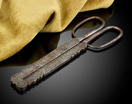 A very rare pair of Sugar cutters, Nuremberg 17th century