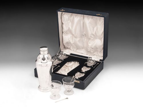 Walker & Hall Cocktail Set