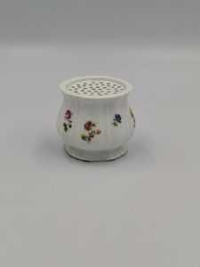 18th century Meissen Porcelain Pounce Pot