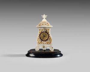 Small 19th century Palais Royal clock