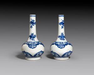 Chinese bottle vases of the Kangxi period