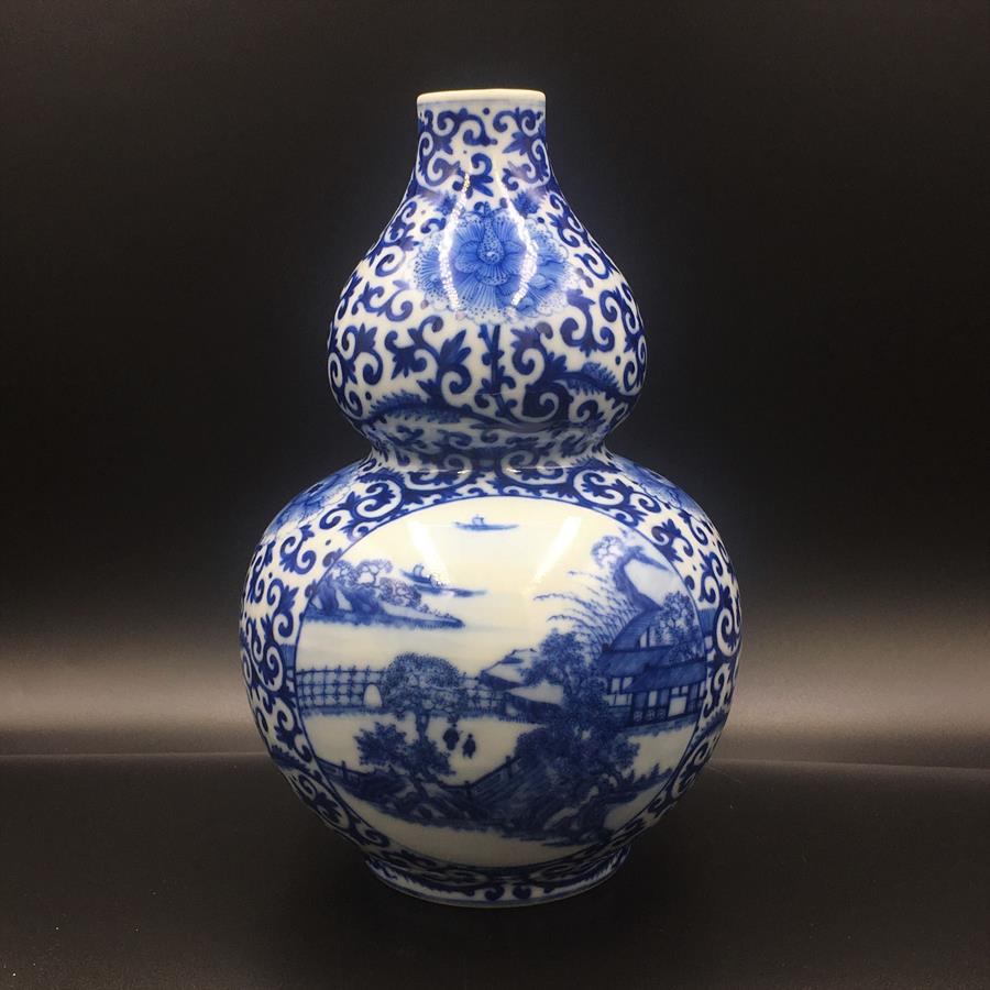 20th century Chinese double gourd vase
